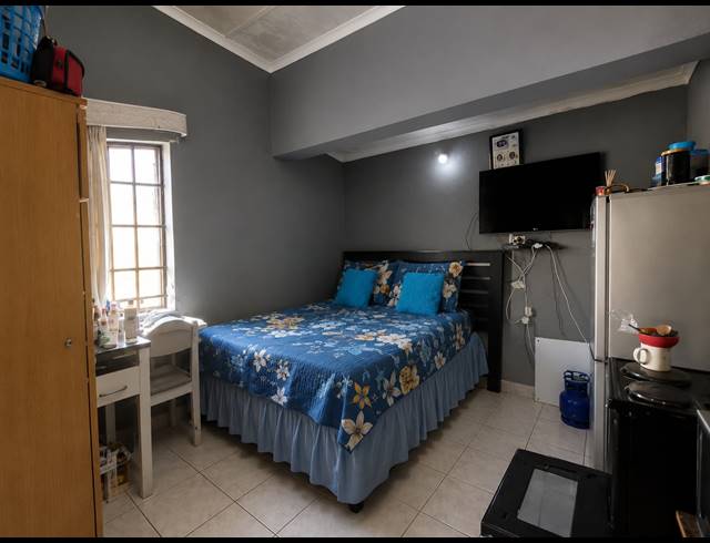 4 BEDROOM HOUSE FOR SALE IN VEREENIGING CENTRAL